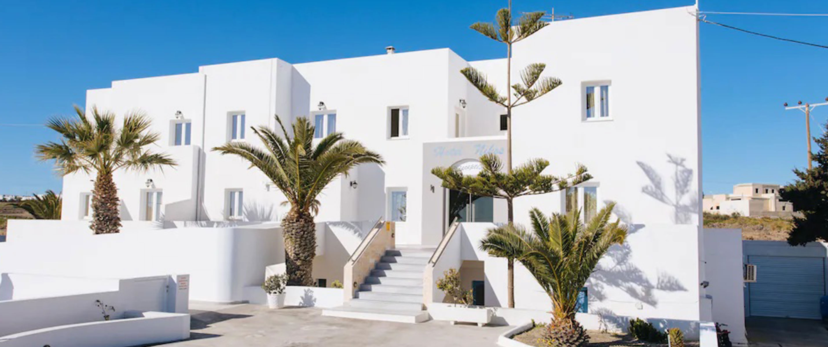 Nikos Hotel